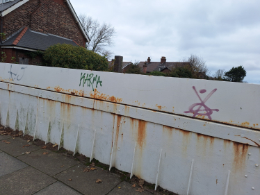 Graffiti on bridge 